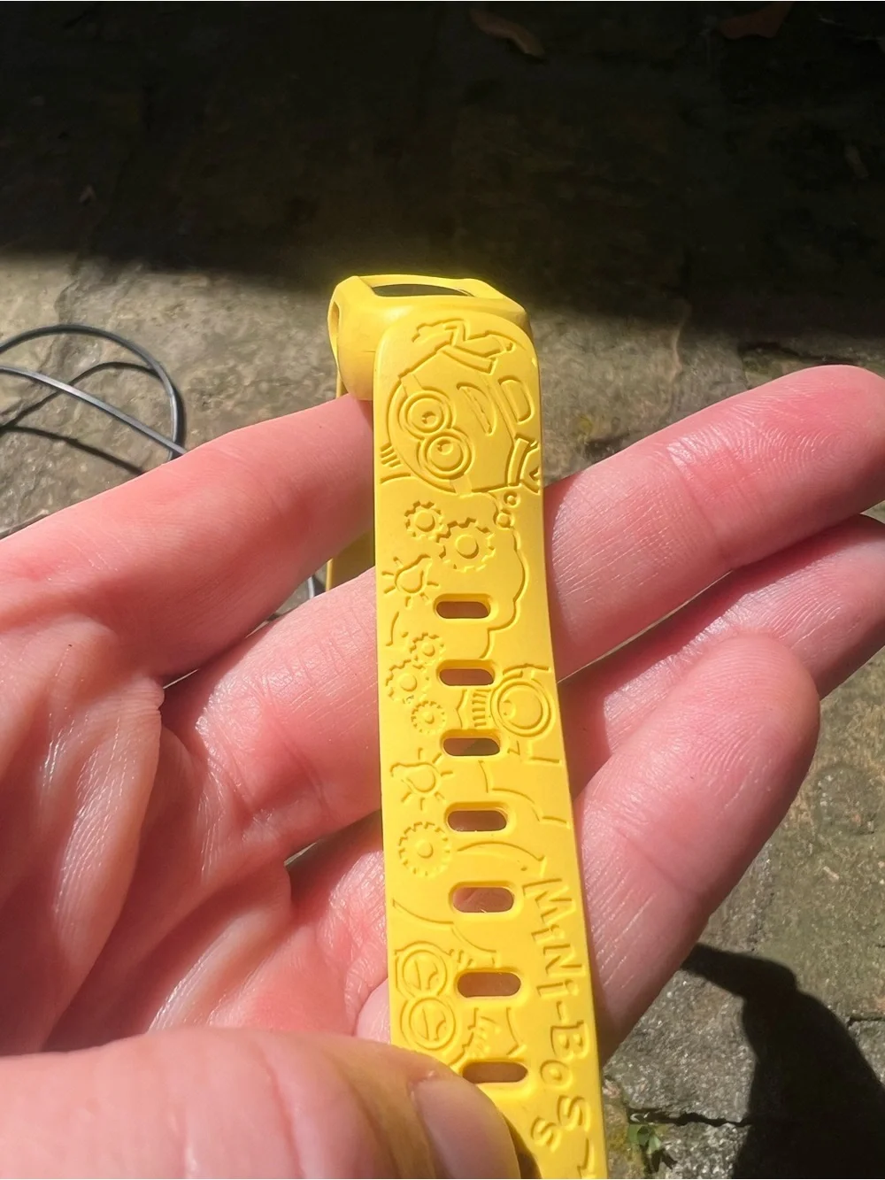 fitbit minions Yellow Silicone Fitness Band with Yellow Capsule